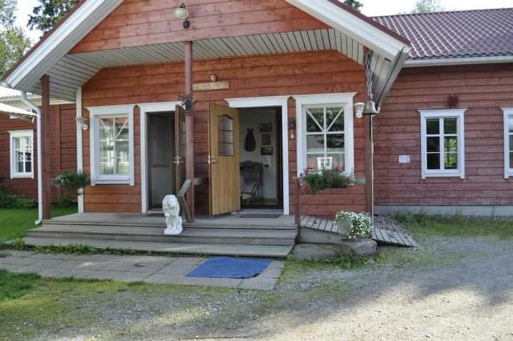B&B Villa Helmi Ala-Temmes エクステリア 写真