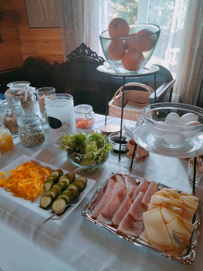 B&B Villa Helmi Ala-Temmes エクステリア 写真